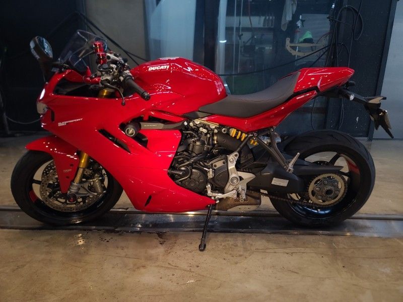 두카티 슈퍼스포츠 950 S main