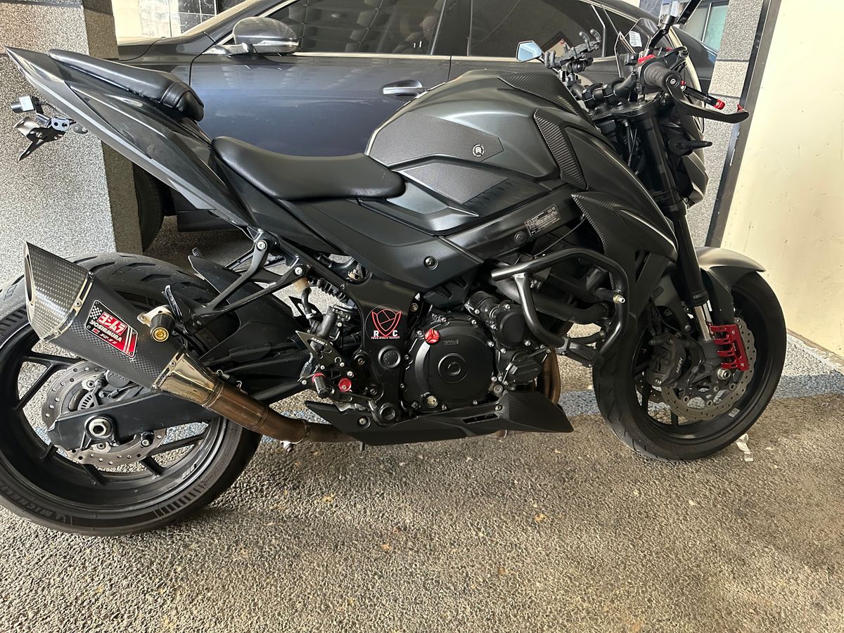 스즈키 GSX 750 4
