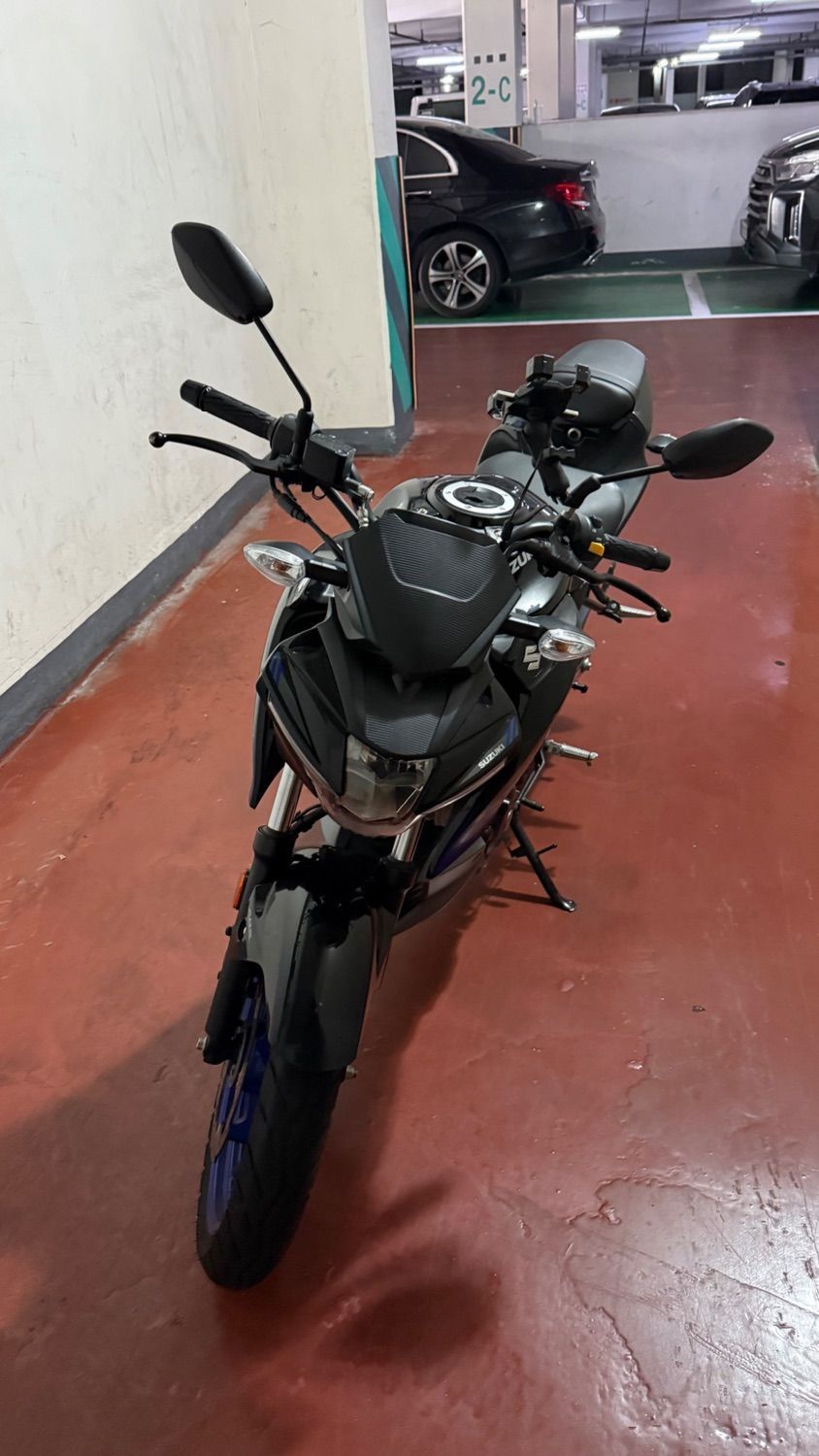 스즈키 GSX S 125 8
