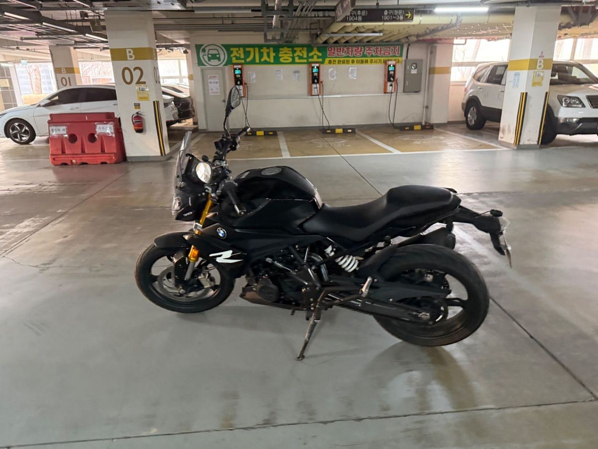 BMW G 310 R 8