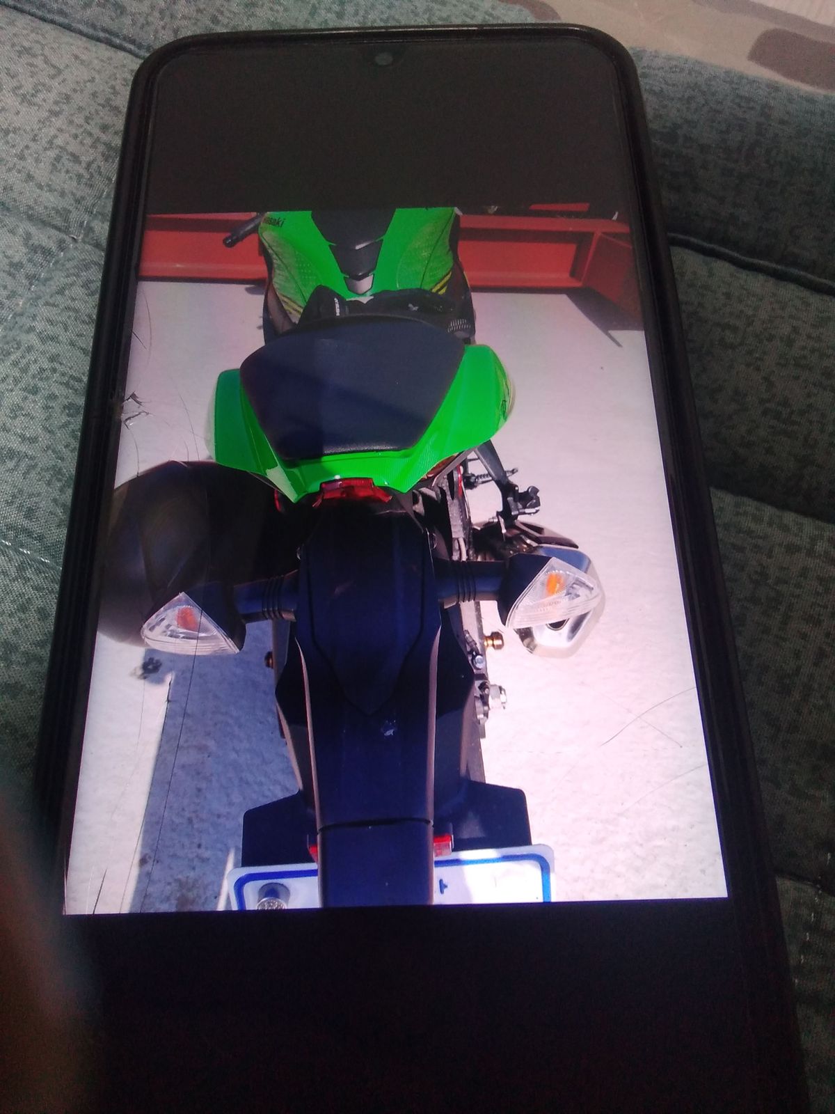 가와사키 닌자 ZX 10 R main