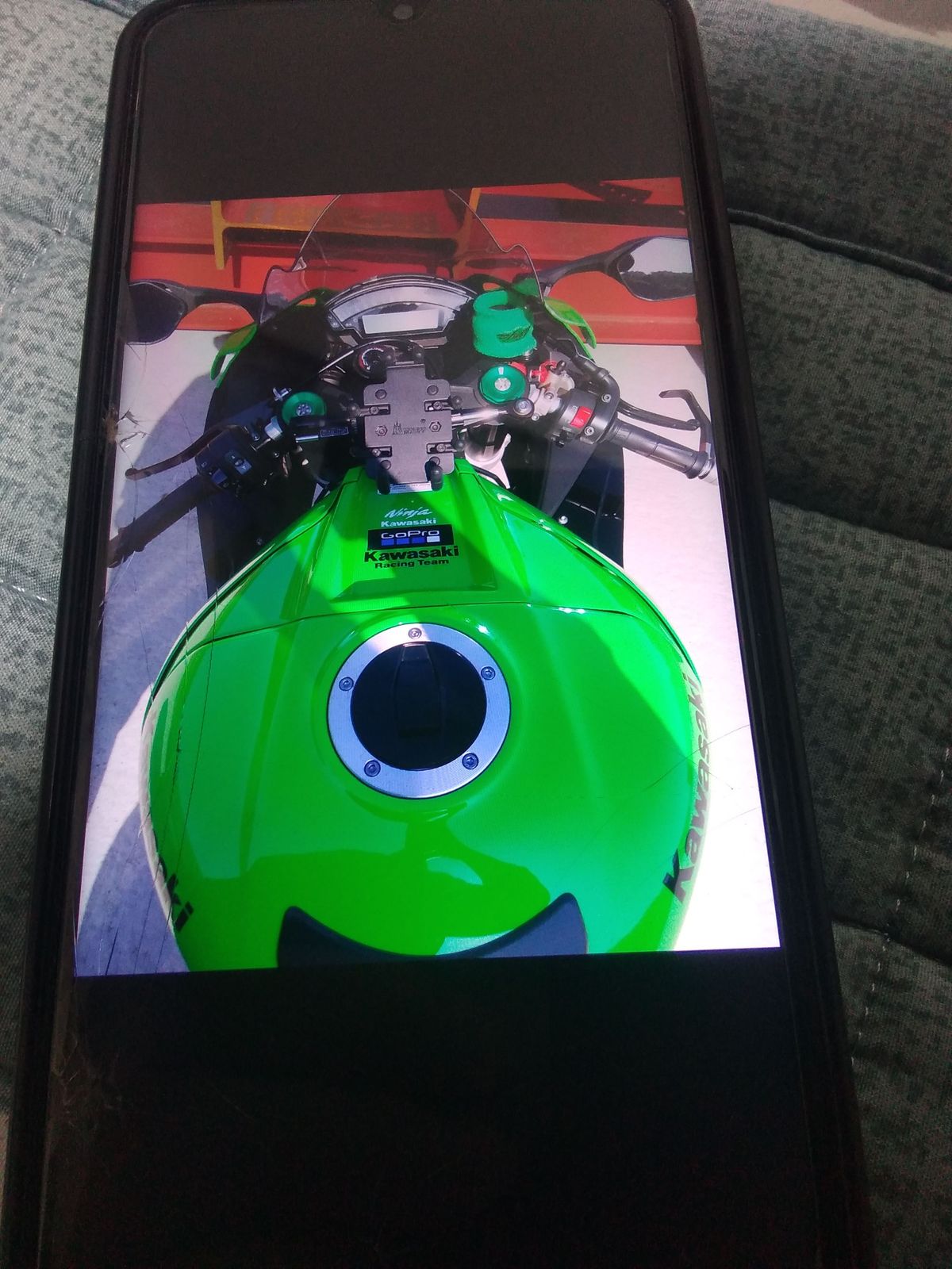 가와사키 닌자 ZX 10 R thumb 2
