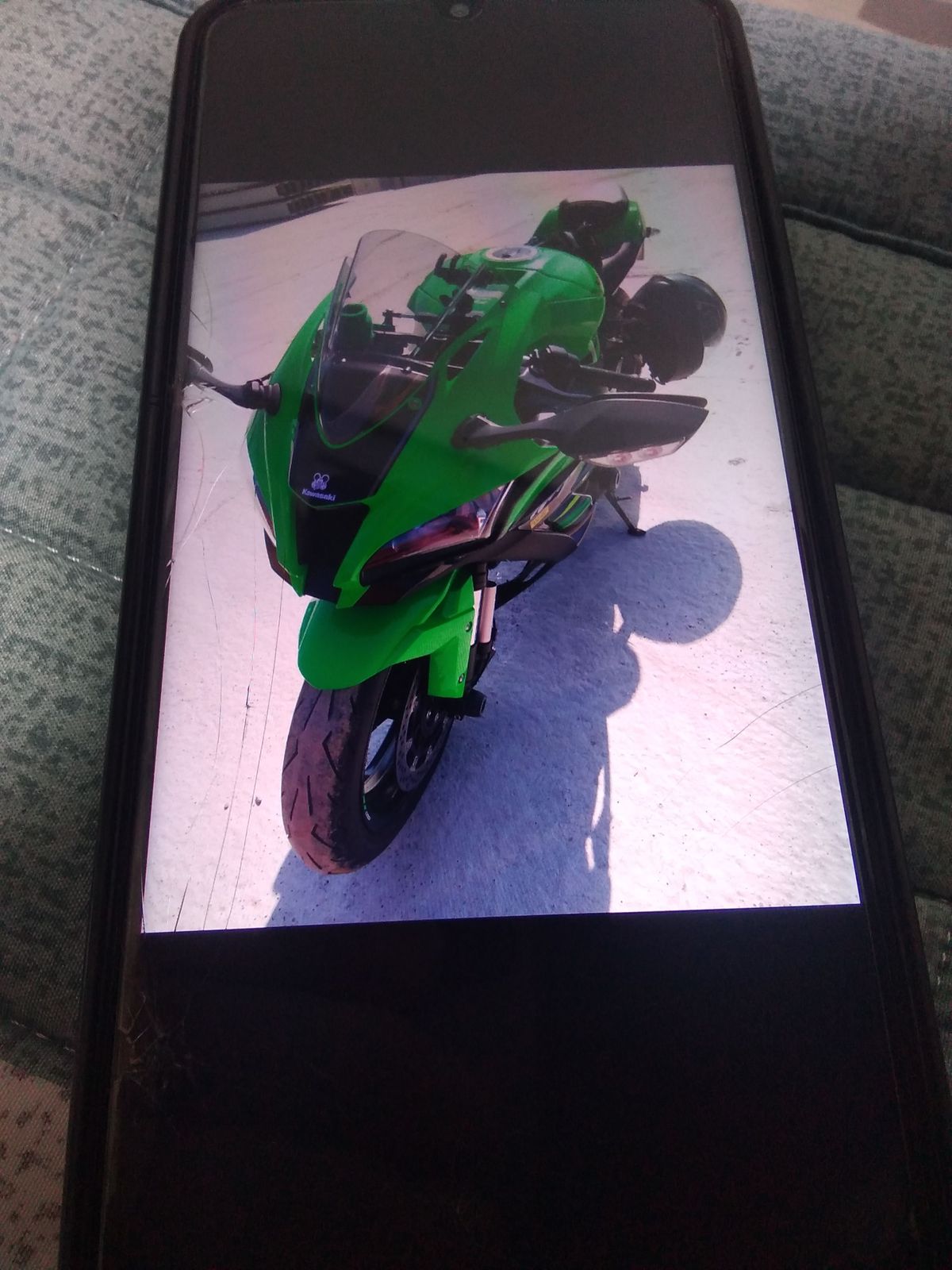 가와사키 닌자 ZX 10 R more