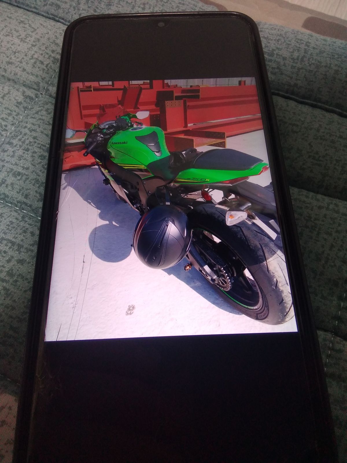 가와사키 닌자 ZX 10 R 4