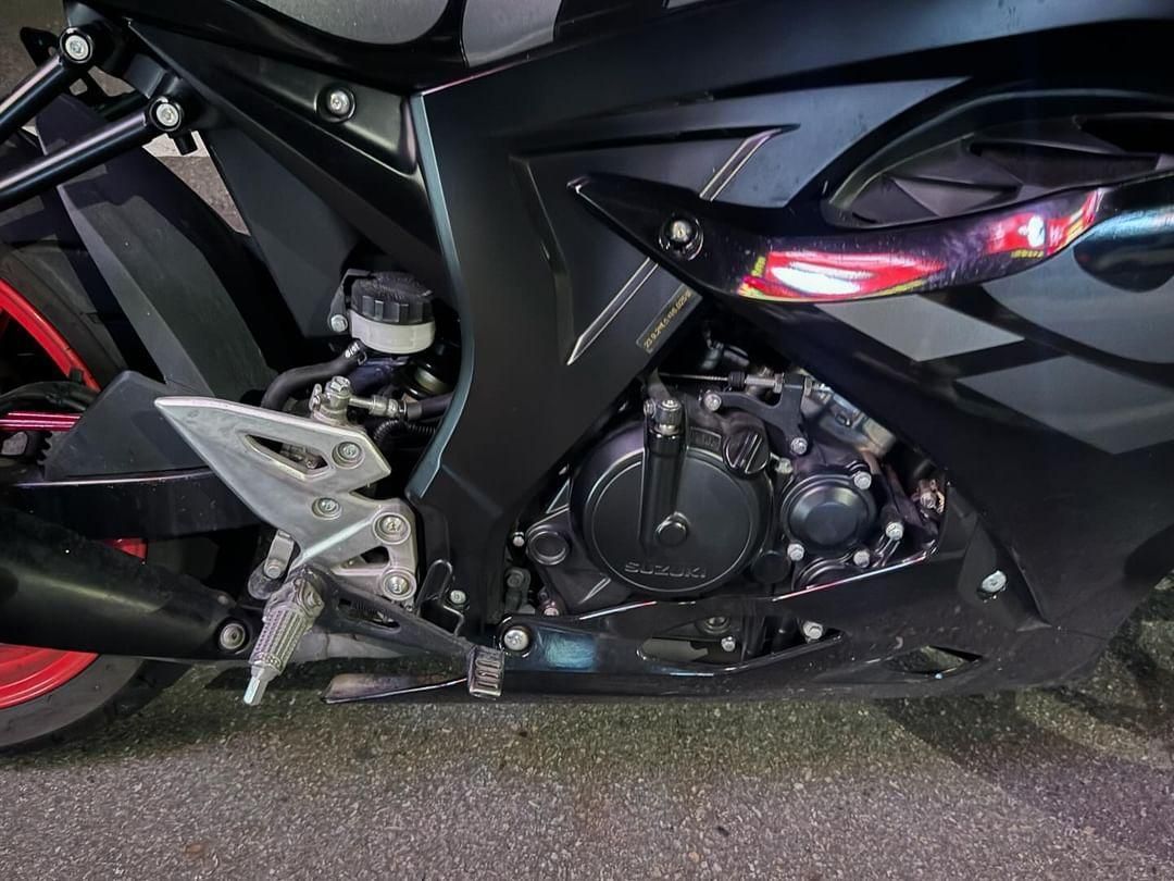 스즈키 GSX R 125 ABS main