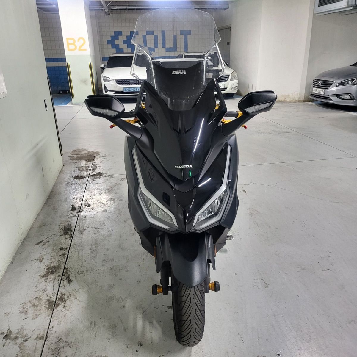 혼다 포르자 350 main