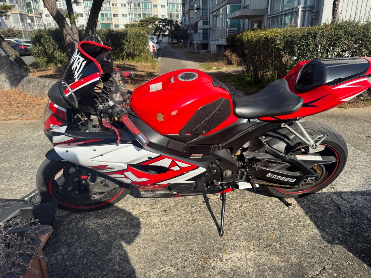 스즈키 GSX R 1000 5