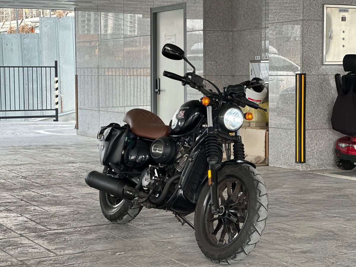KR모터스 아퀼라 125 main