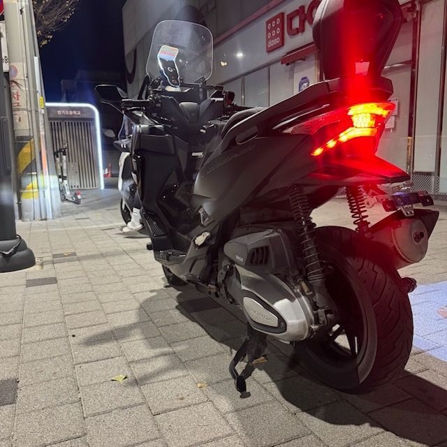 혼다 포르자 350 4