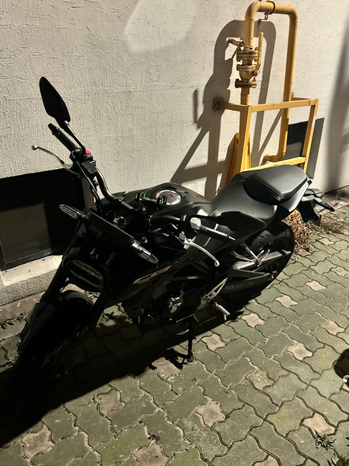 혼다 CB 125 R 8