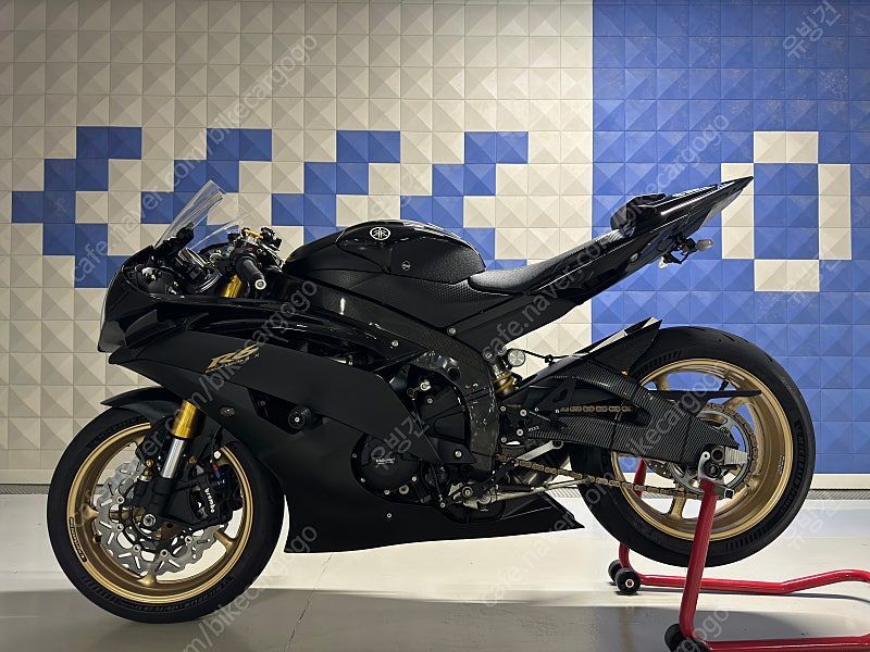 야마하 YZF R6 main