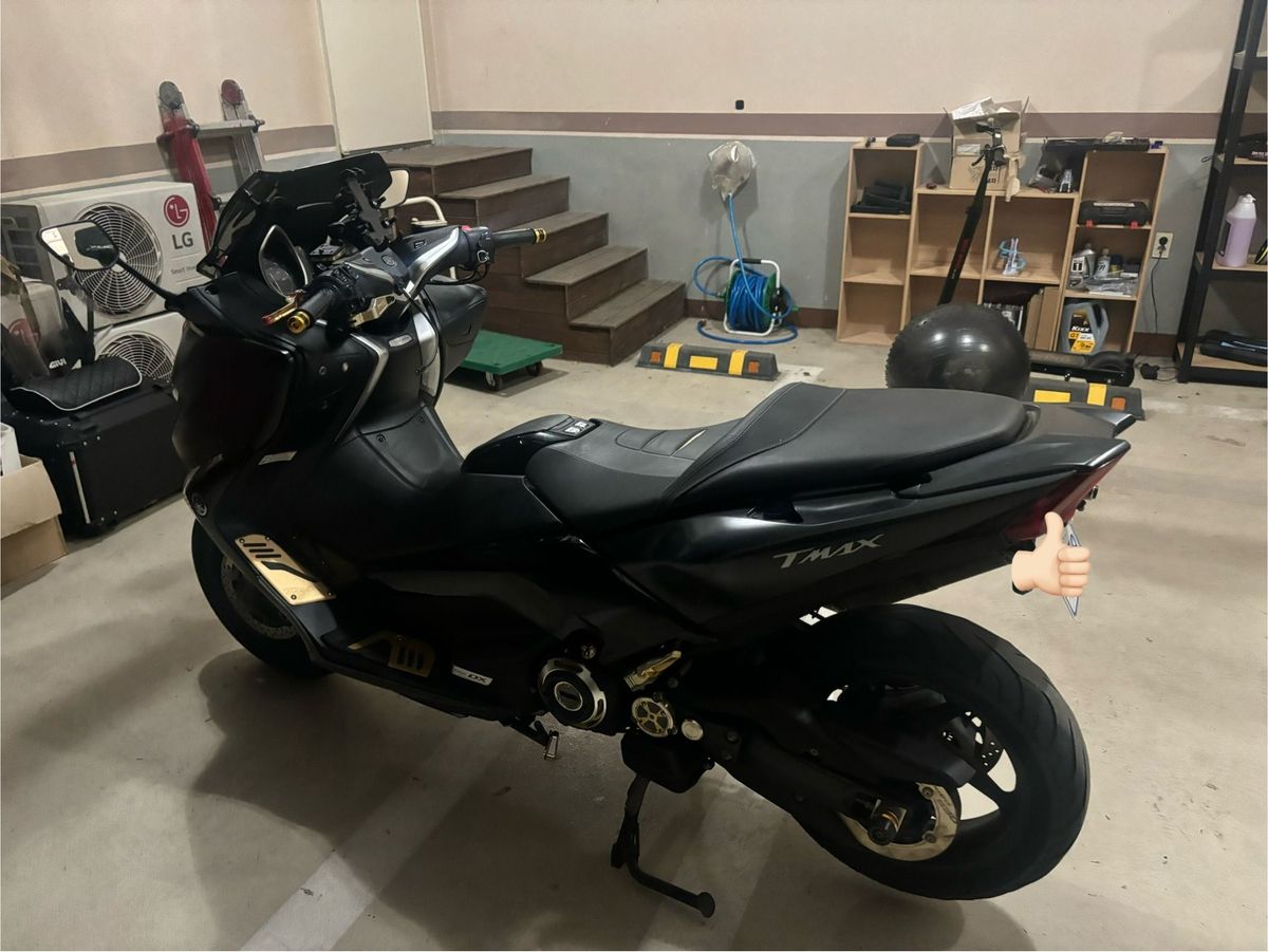 야마하 TMAX DX 4