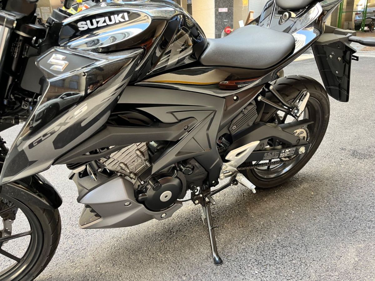 스즈키 GSX S 125 main