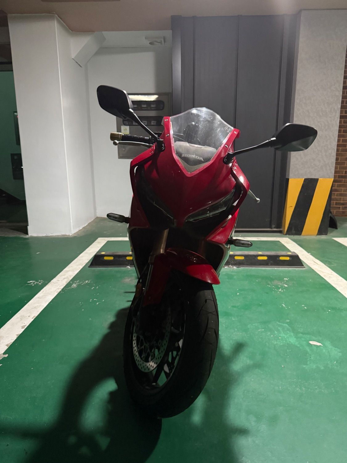 혼다 CBR 650 R MT 4
