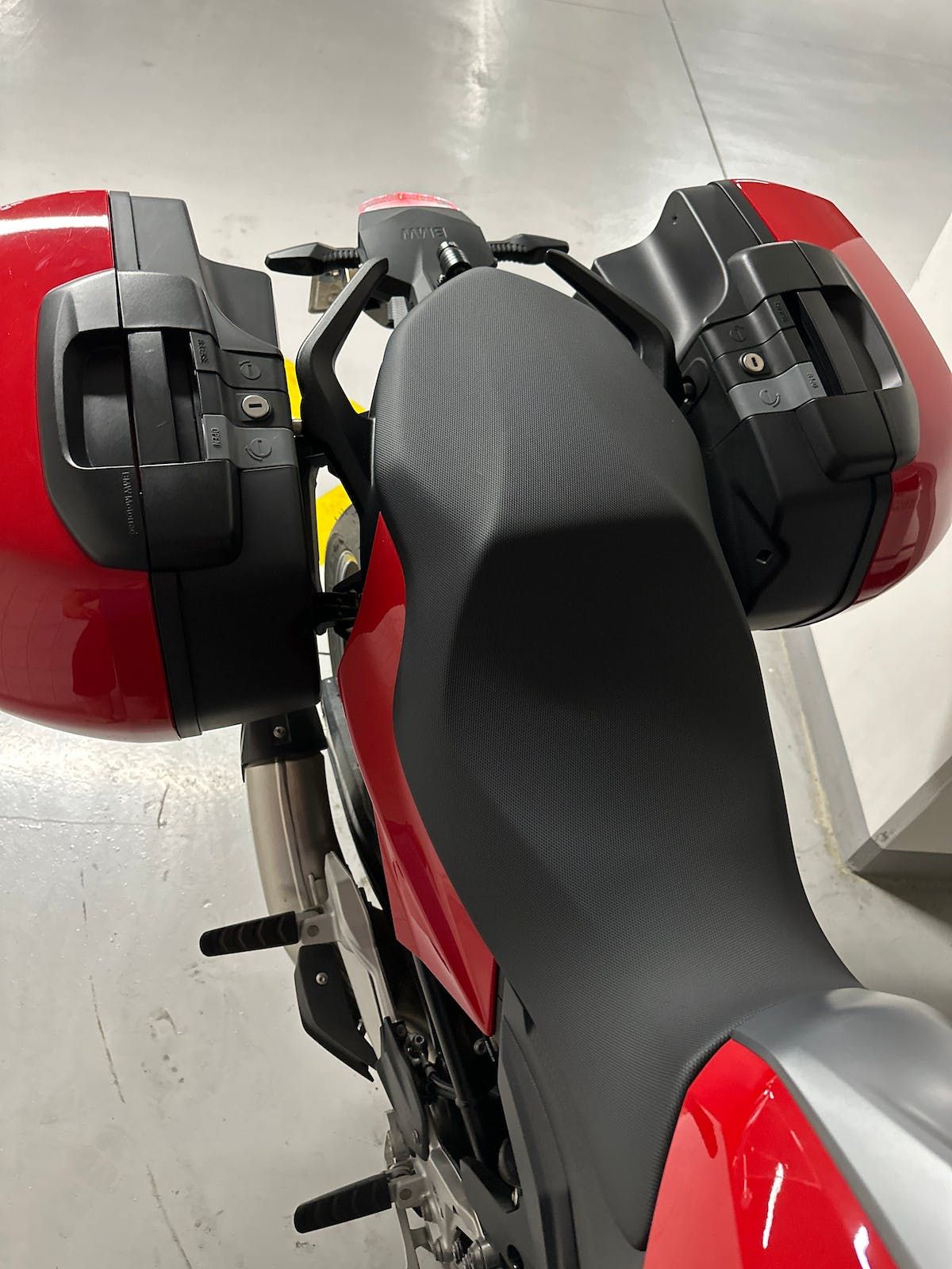 BMW F 900 XR 8
