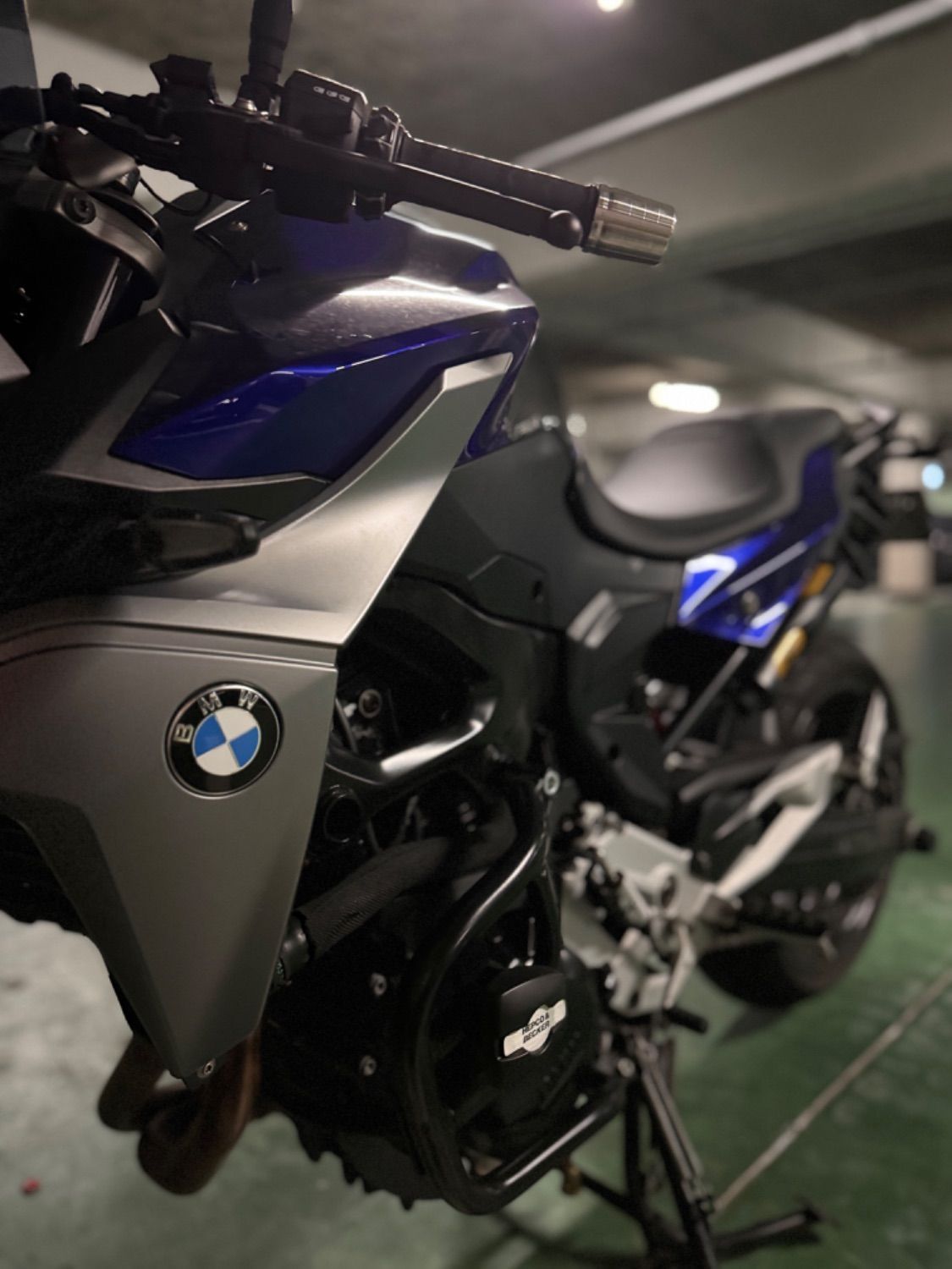 BMW F 900 R thumb 2