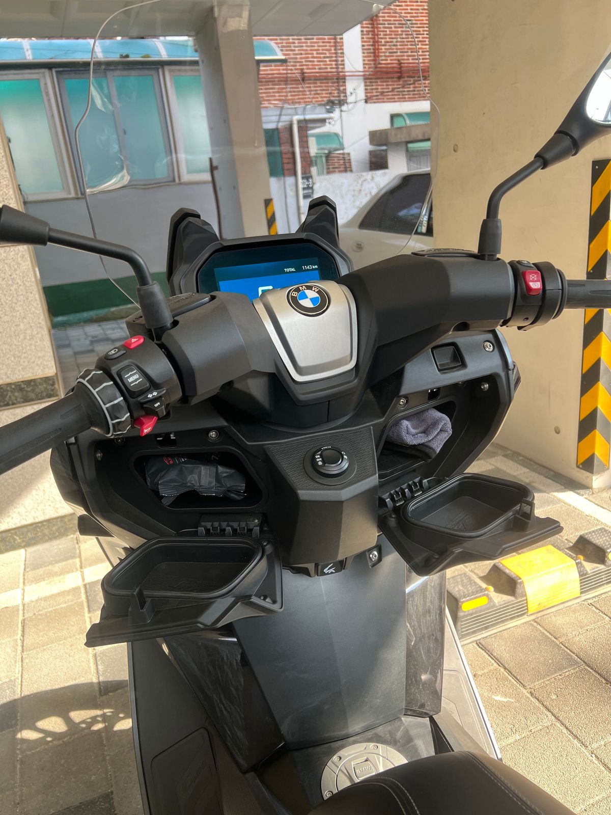 BMW C 400 GT more