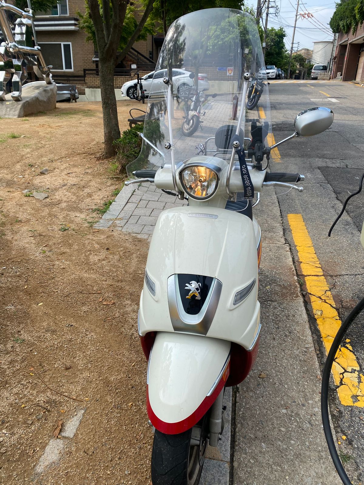 푸조 장고 에바종 125 main