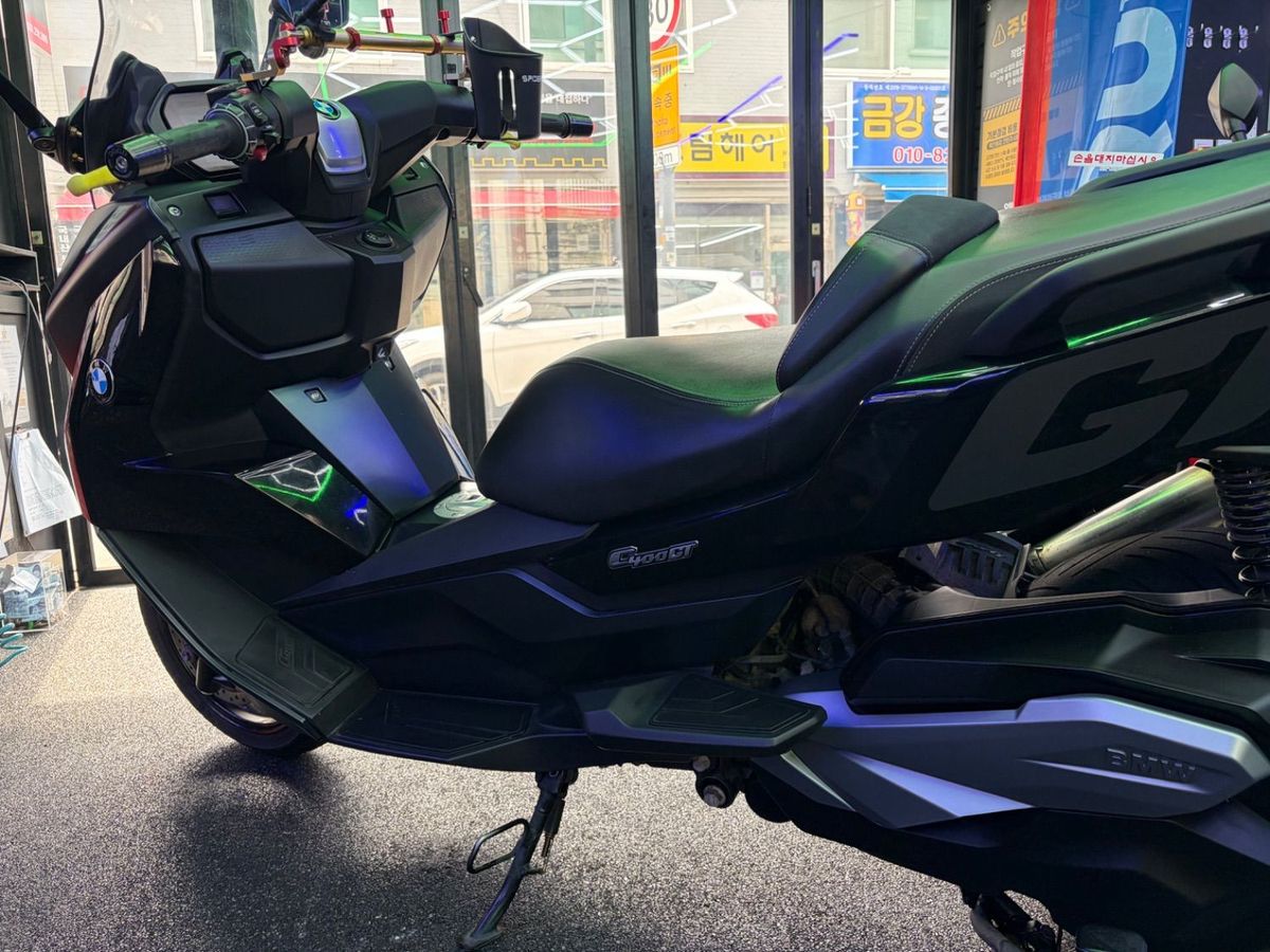 BMW C 400 GT 7