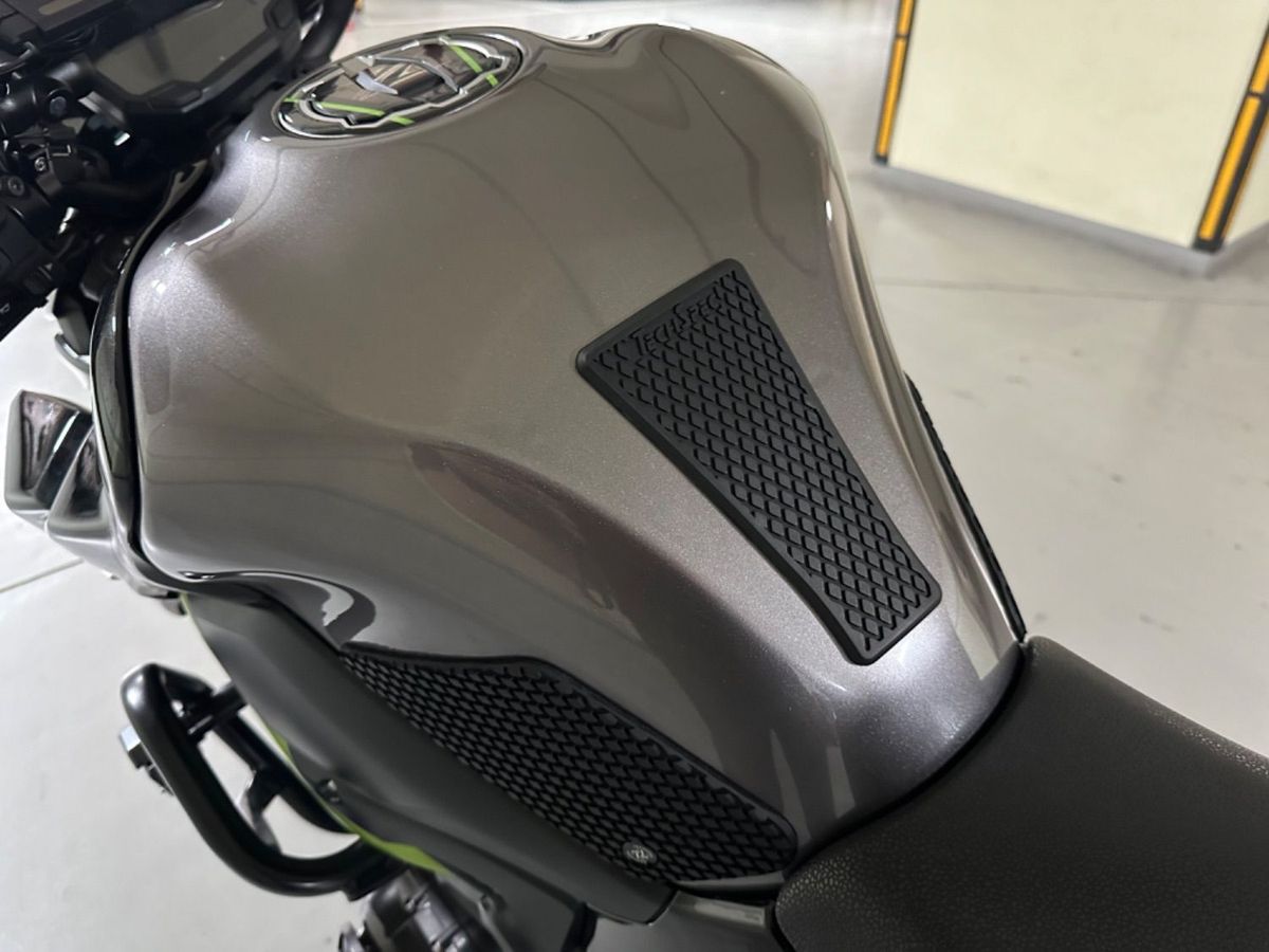 가와사키 Z 900 9