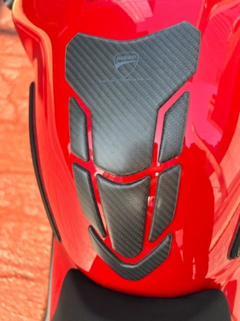 두카티 파니갈레 V4 S 17