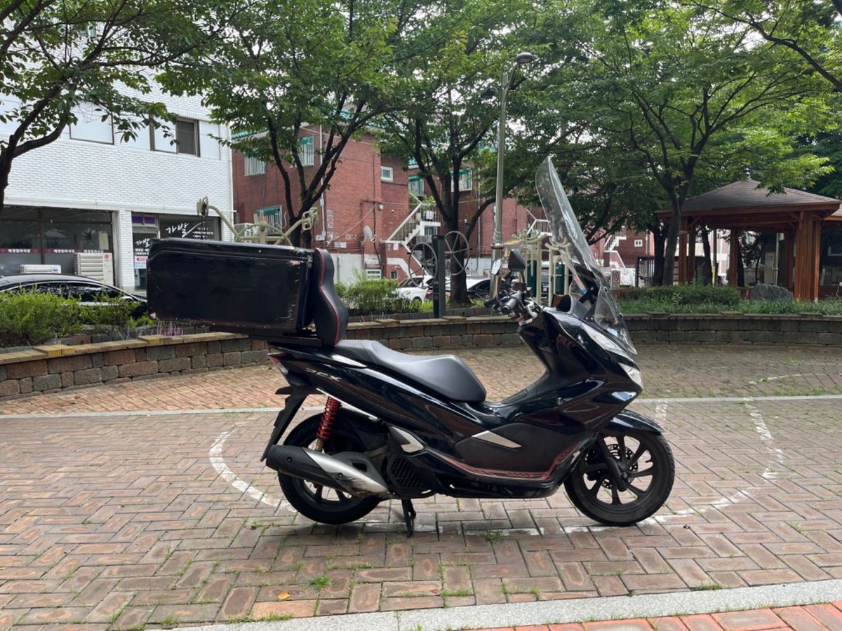 혼다 PCX 125 6
