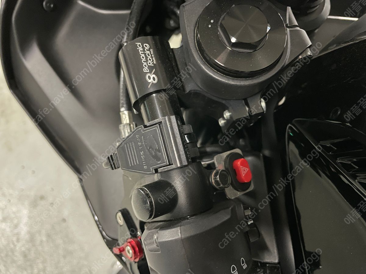 야마하 YZF R3 more