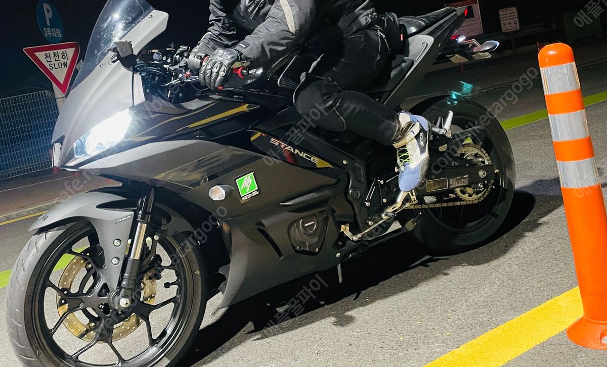 야마하 YZF R3 main