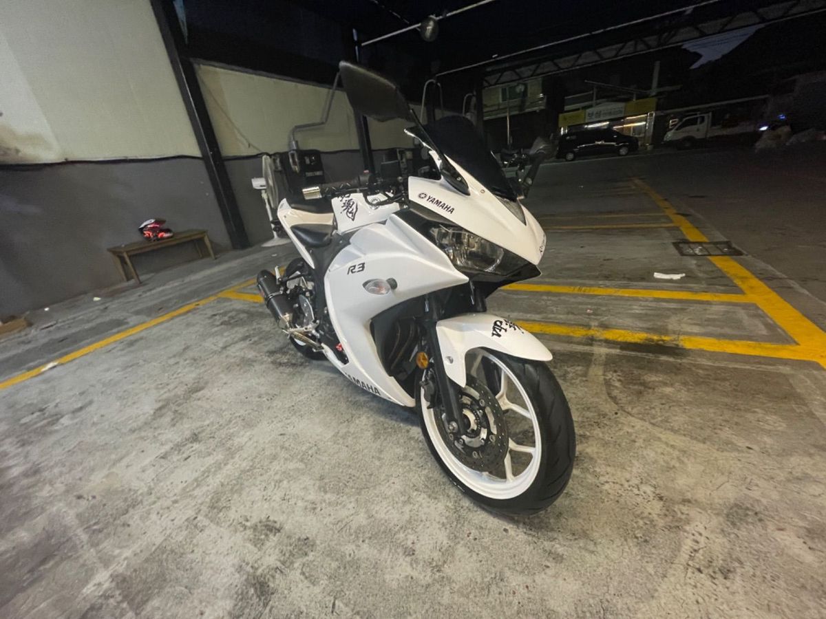 야마하 YZF R3 more