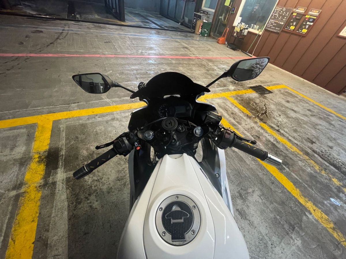 야마하 YZF R3 main