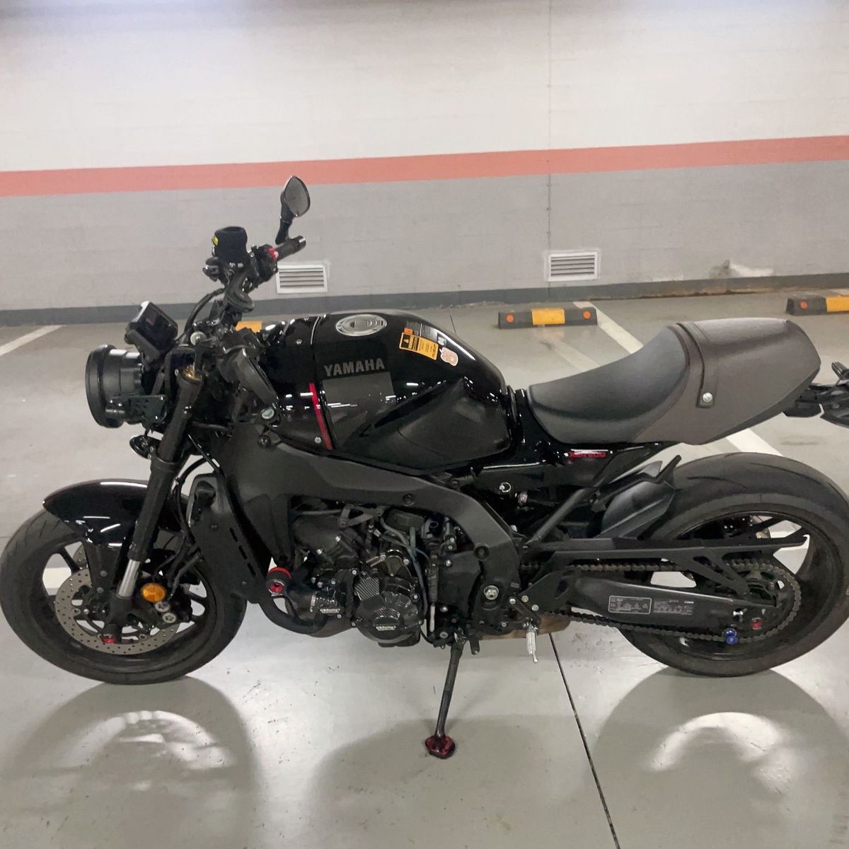 야마하 XSR 900 main
