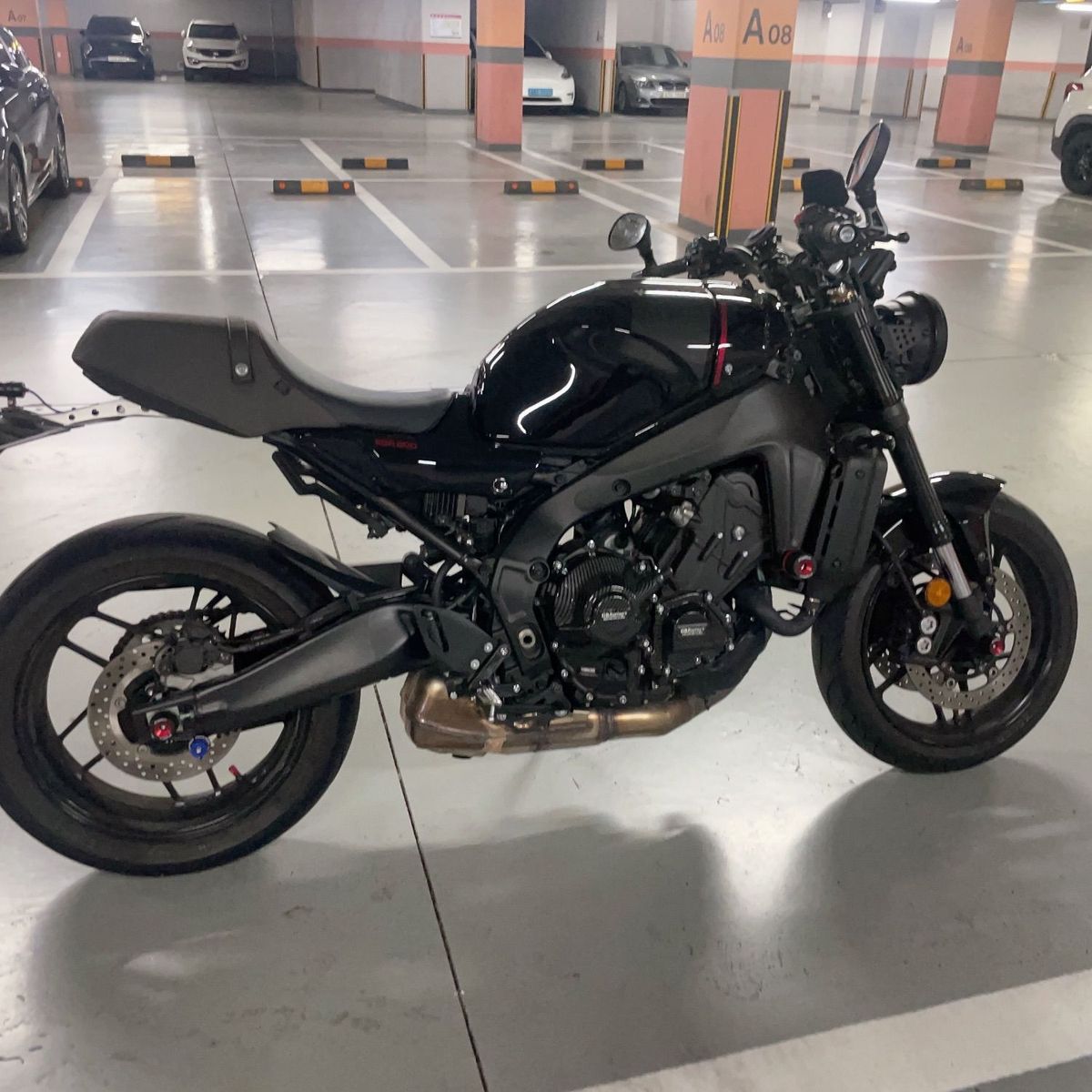 야마하 XSR 900 more