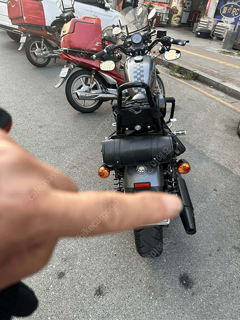 할리데이비슨 아이언 883 10