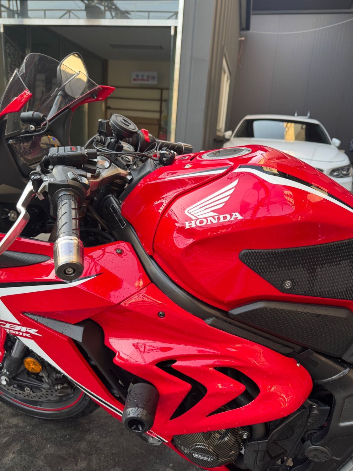 혼다 CBR 650 R MT 6