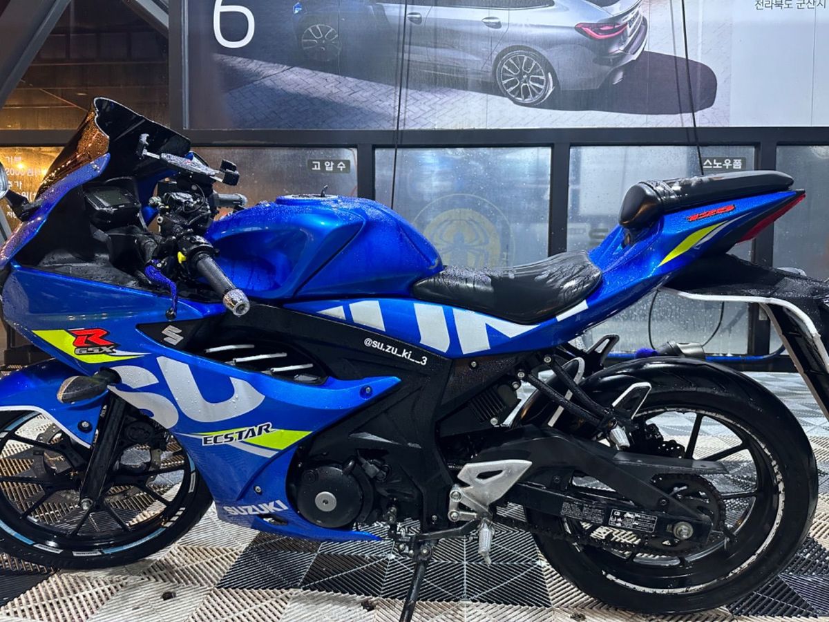 스즈키 GSX R 125 ABS 4