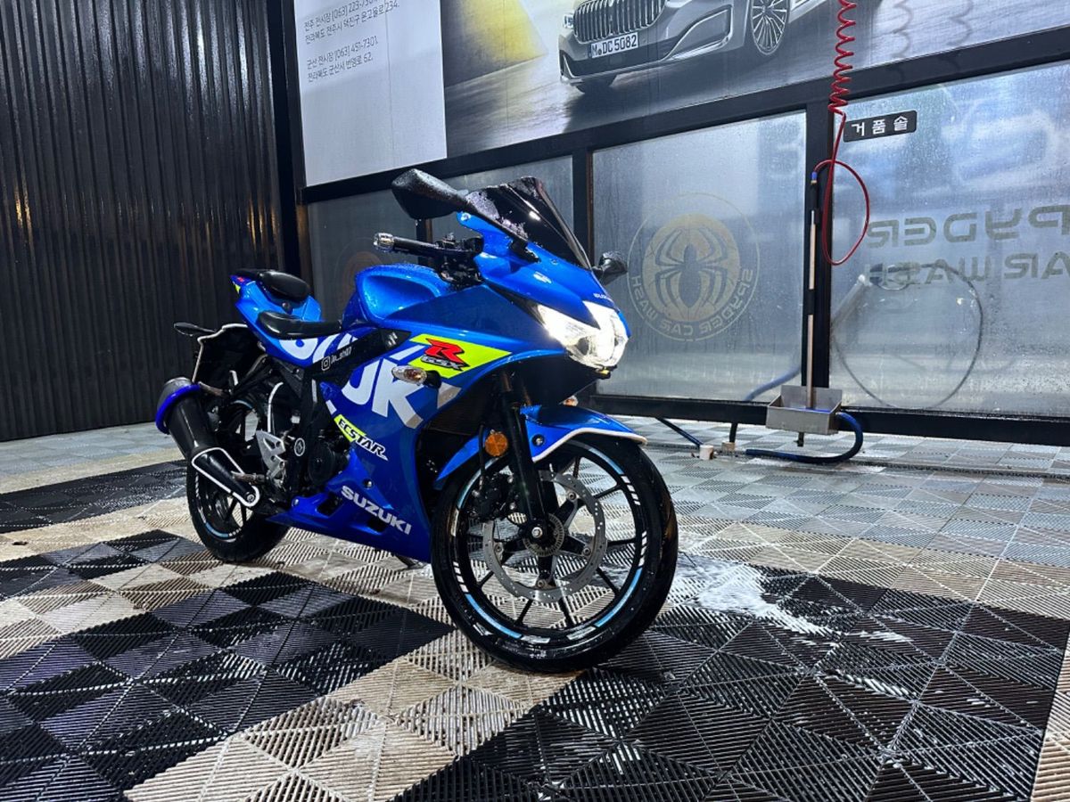 스즈키 GSX R 125 ABS main