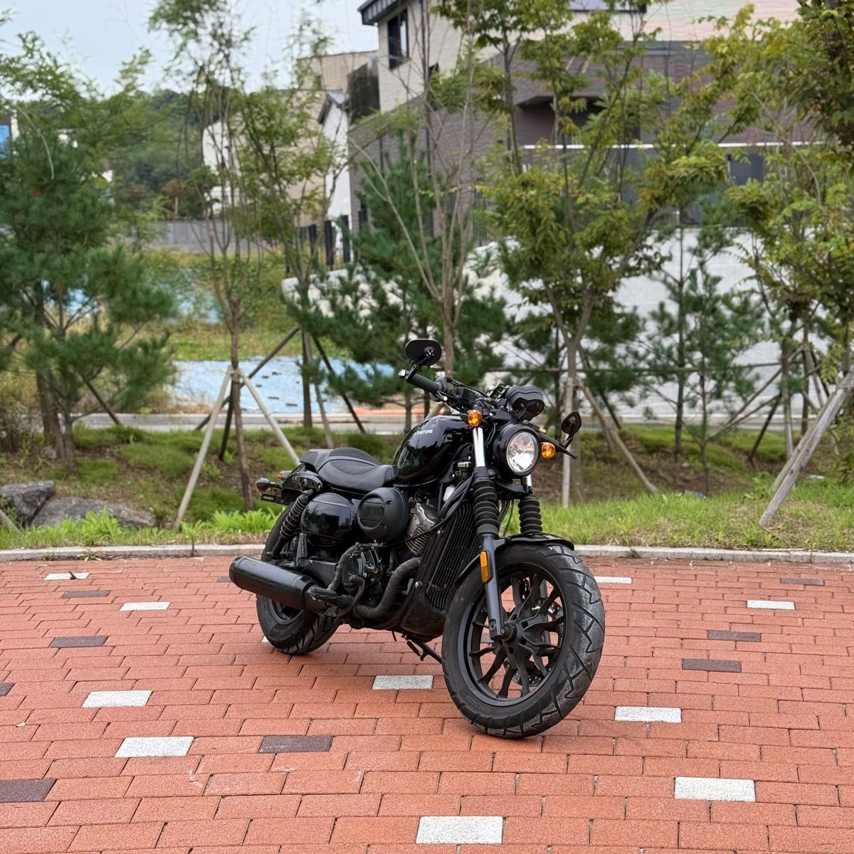 KR모터스 아퀼라 125 main