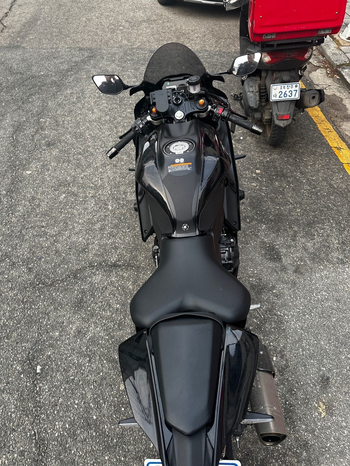야마하 YZF R7 more