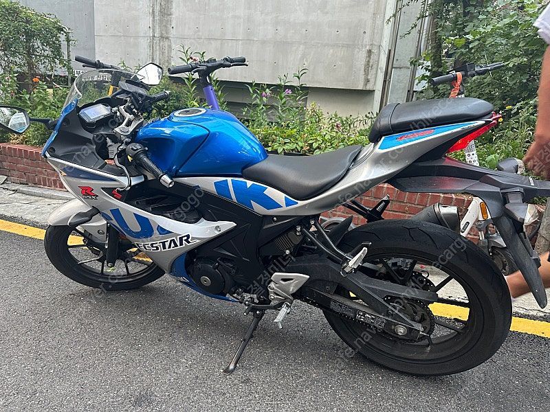 스즈키 GSX R 125 ABS main