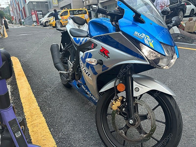 스즈키 GSX R 125 ABS 4