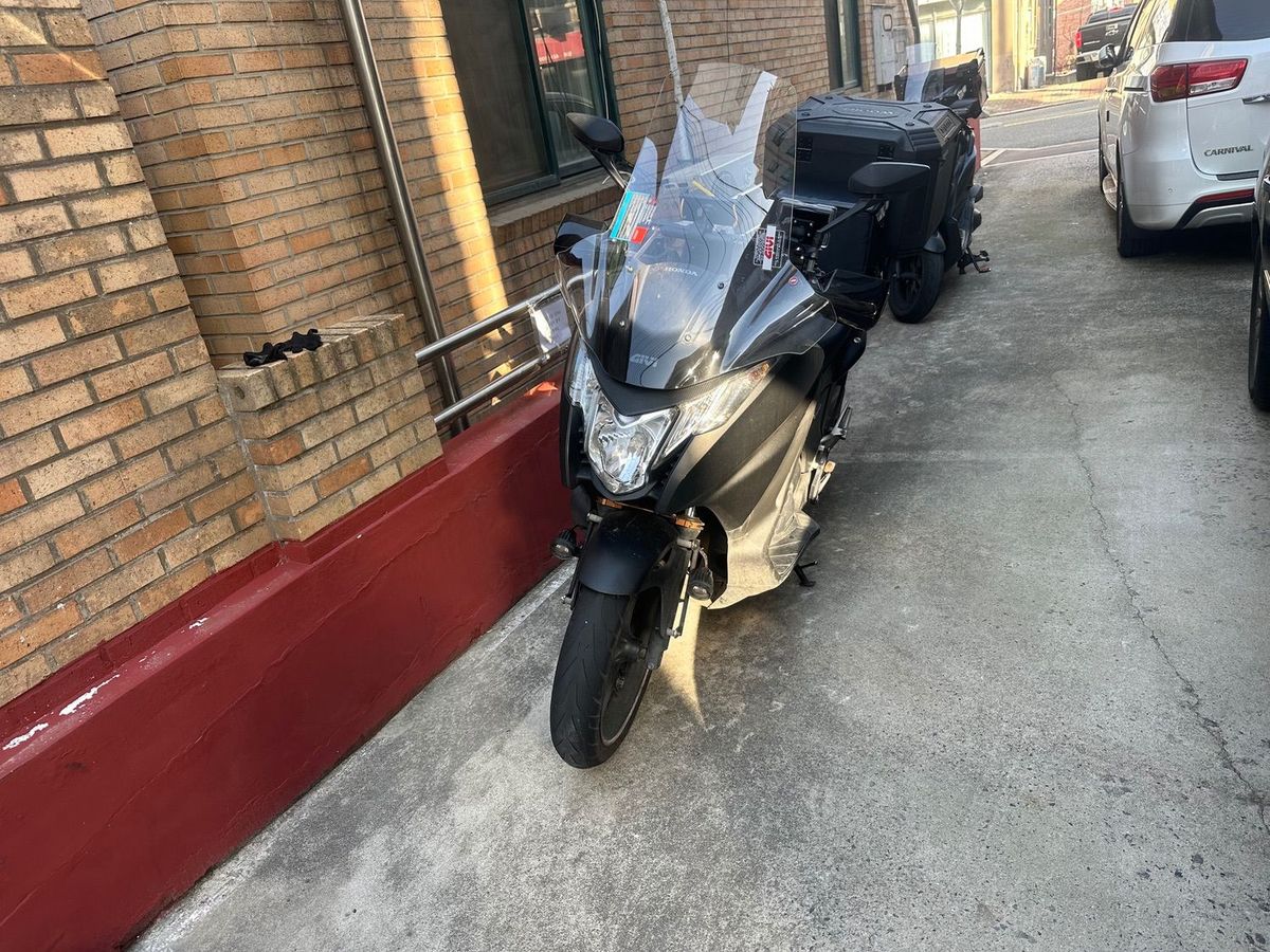 혼다 인테그라 750 main