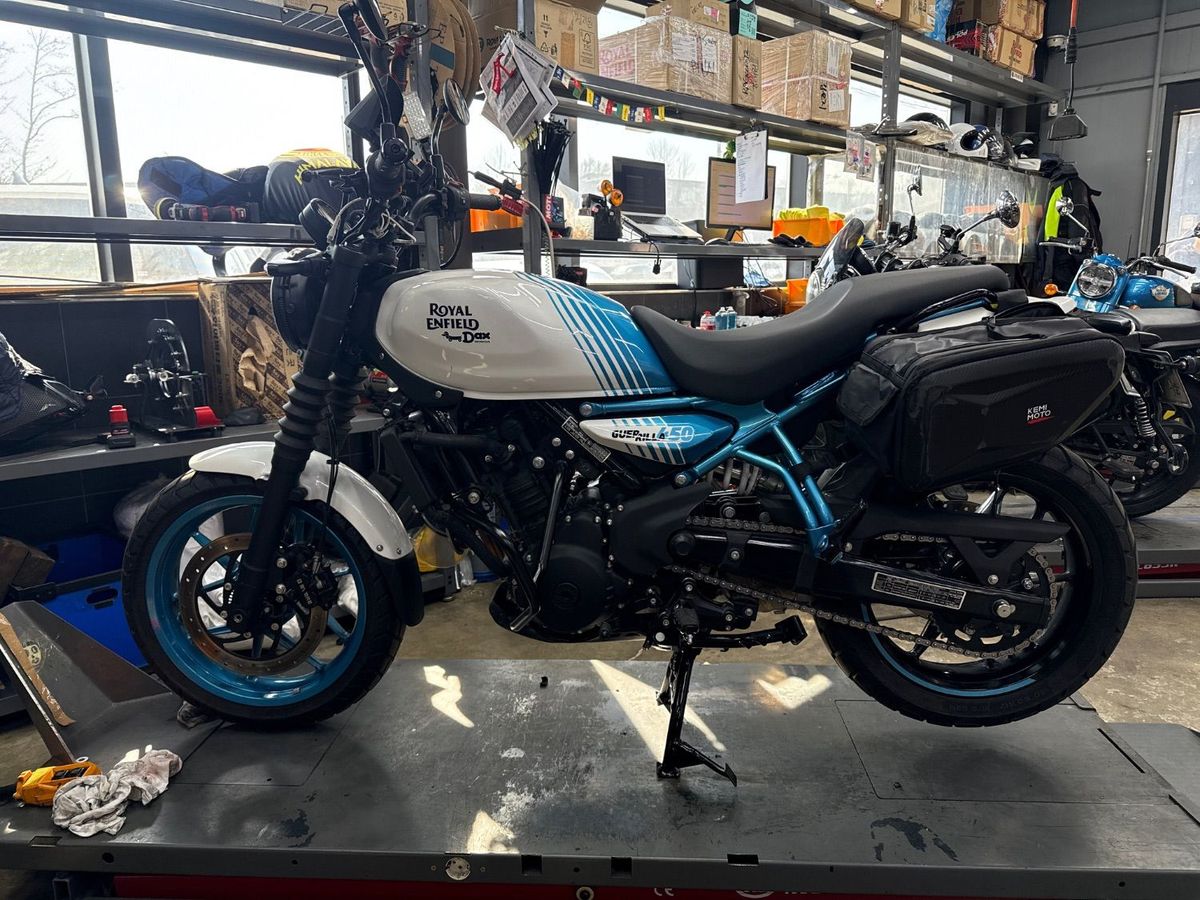 로얄엔필드 게릴라 450 main
