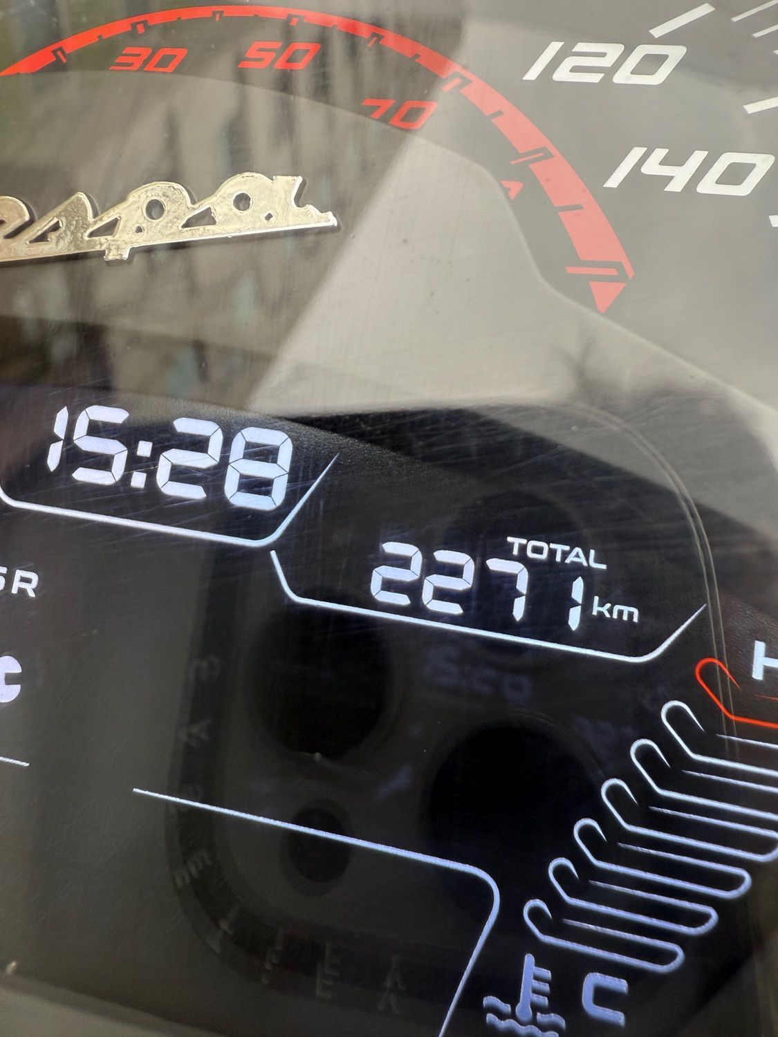 베스파 GTS 125 슈퍼스포츠 4