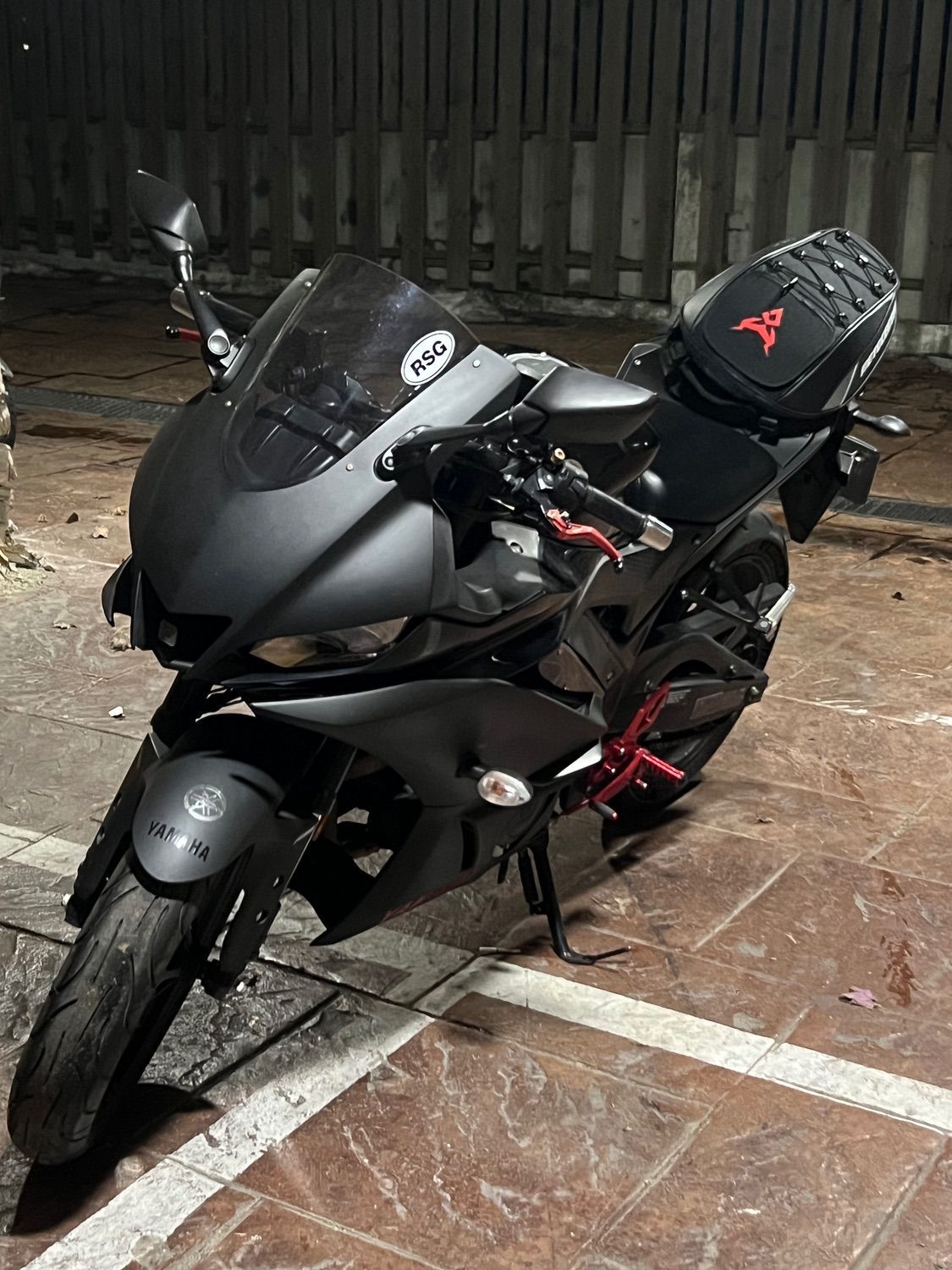 야마하 YZF R3 more