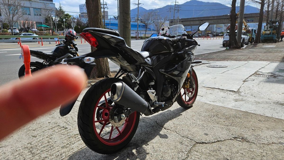 스즈키 GSX R 125 ABS 5