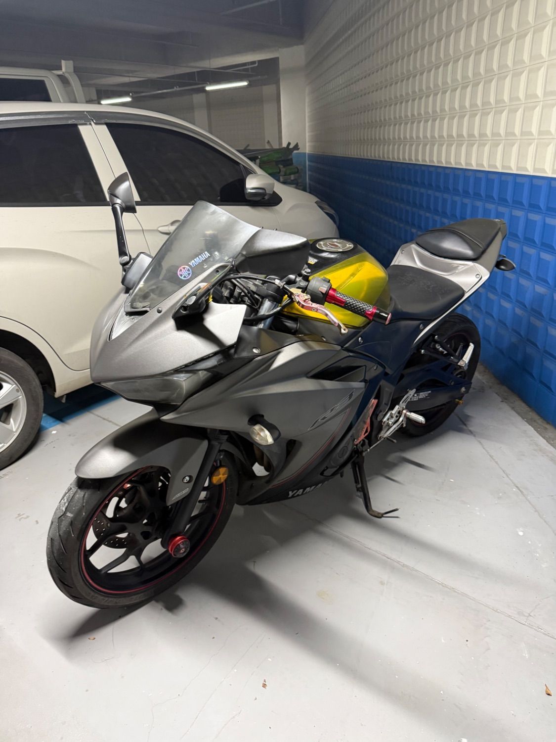야마하 YZF R3 main