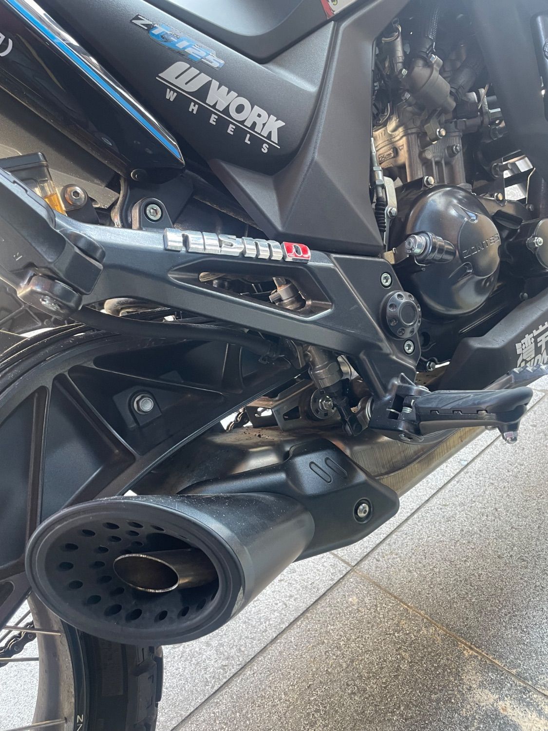 존테스 125 U1 10