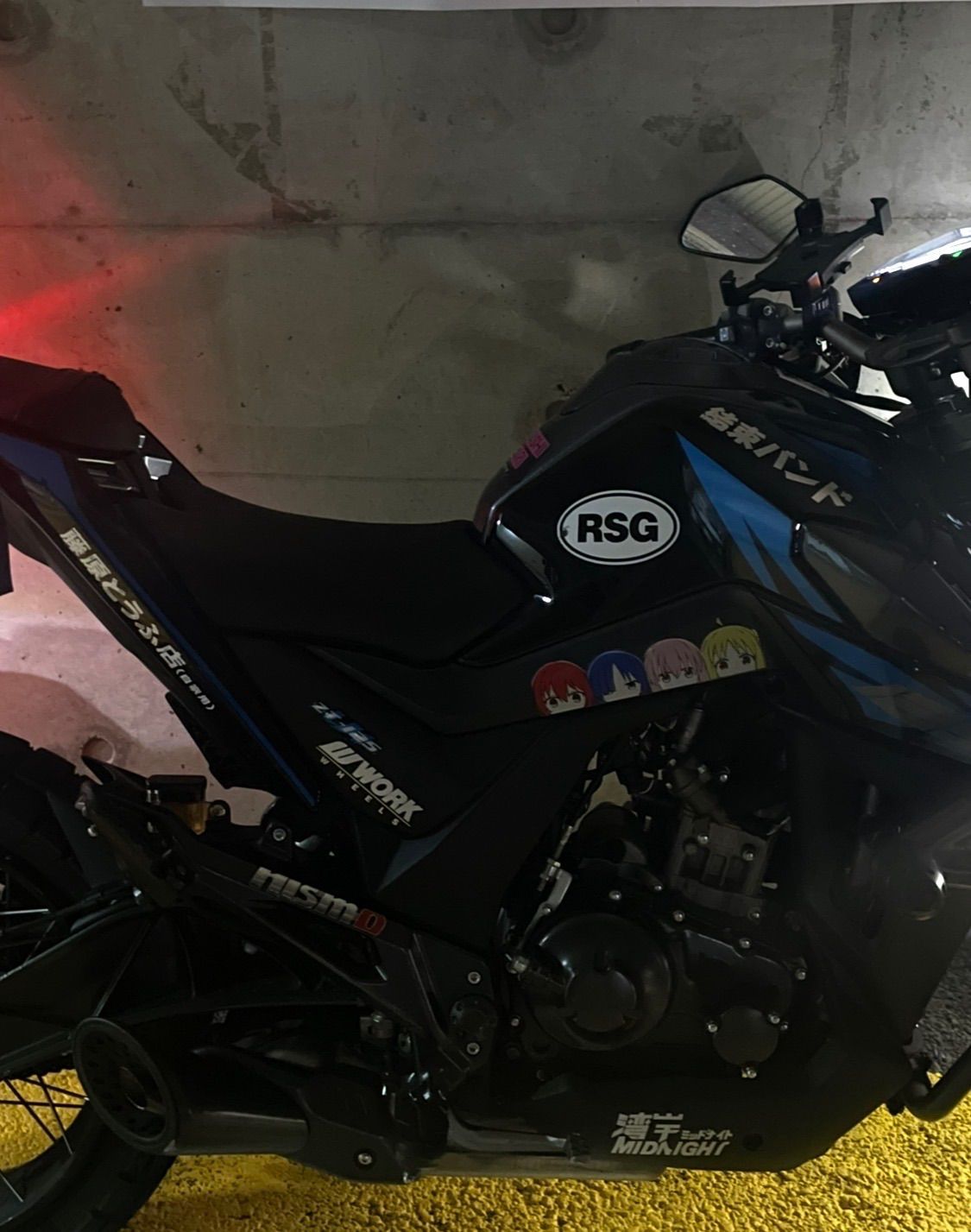 존테스 125 U1 more