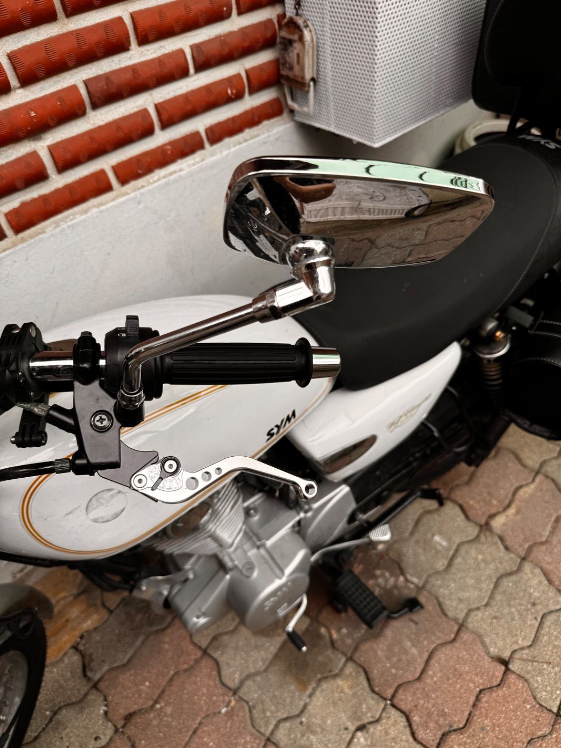 SYM 울프 125 5