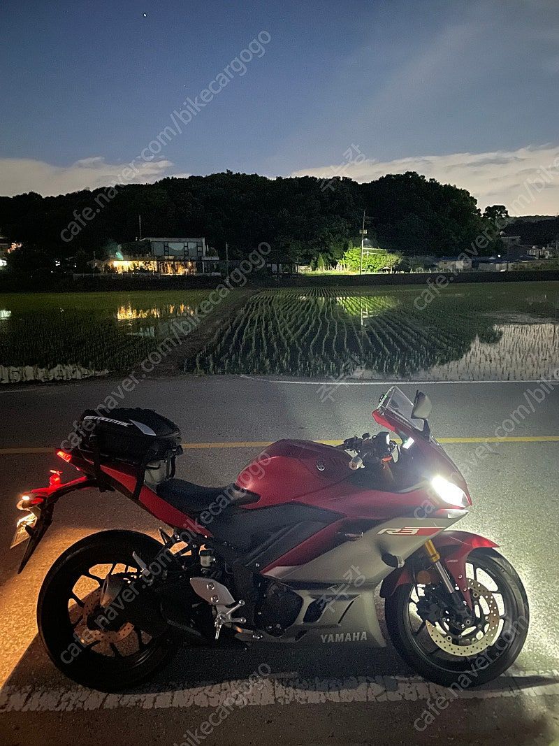 야마하 YZF R3 thumb 2